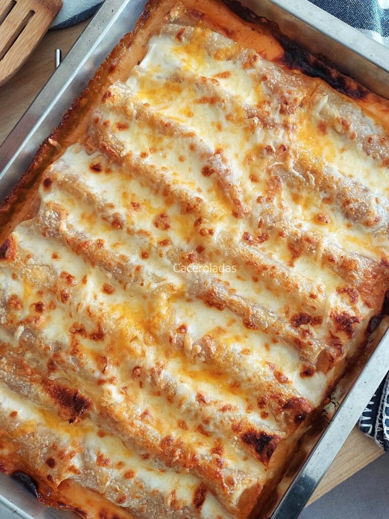 Canelones de Carne Picada y Salsa Bechamel