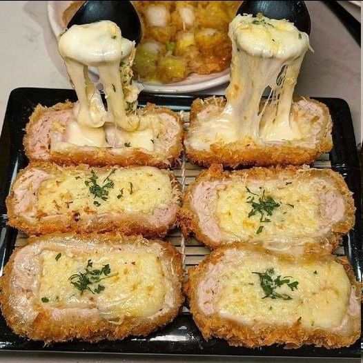 Tonkatsu Gratinado con Queso Fundido