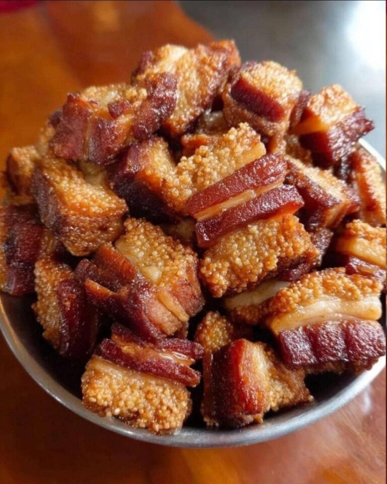 Chicharrones de Cerdo Dorados y Crujientes