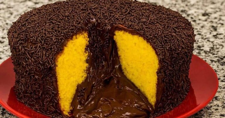 Bolo de Cenoura com Brigadeiro: O Doce Brasileiro que Conquista Gerações